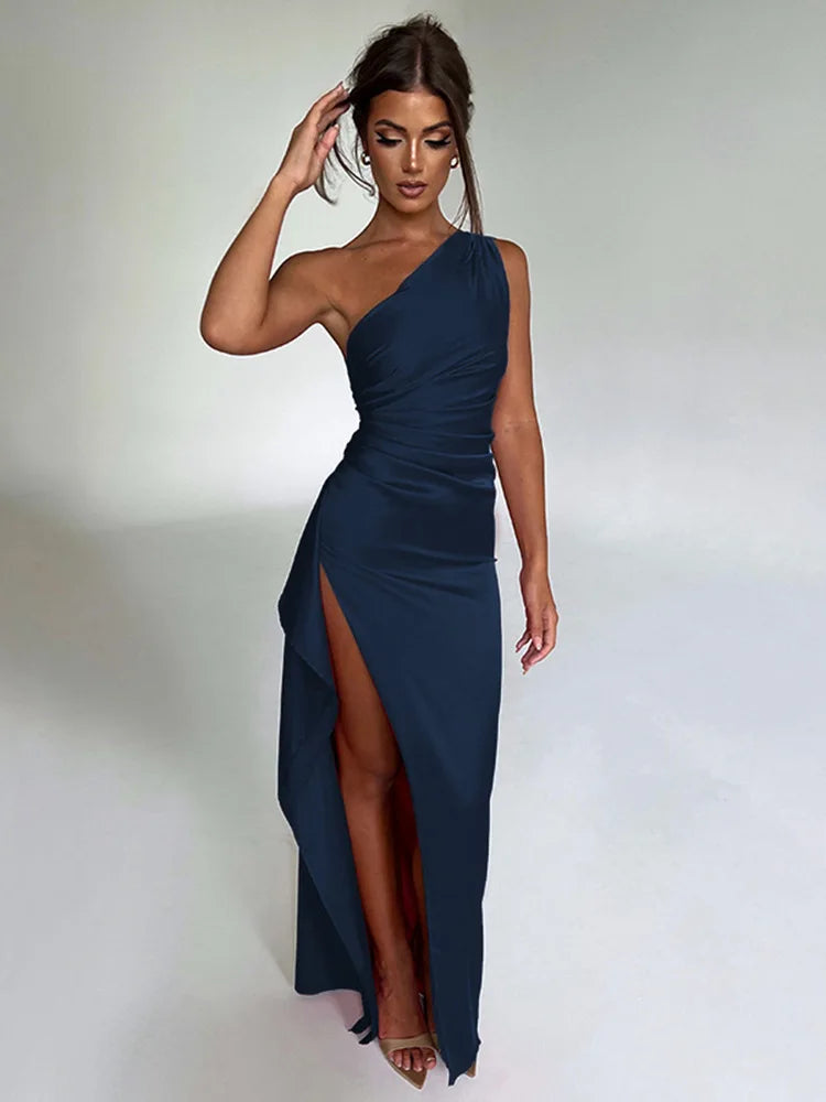 Vivienne - One-Shoulder Temptation