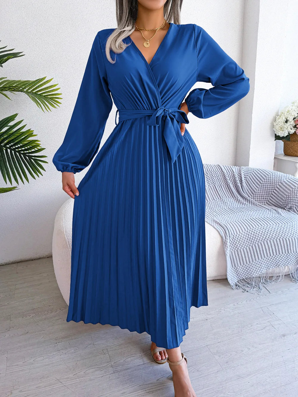 Vivienne – Timeless Fold Flair