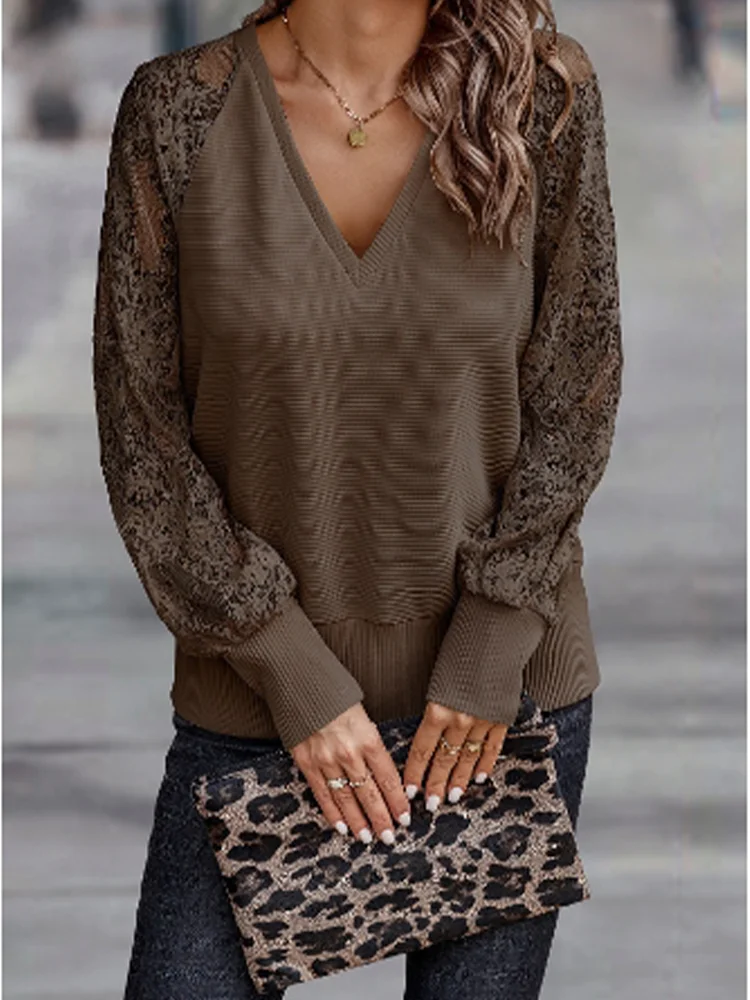 Mira - Chic Lantern Top