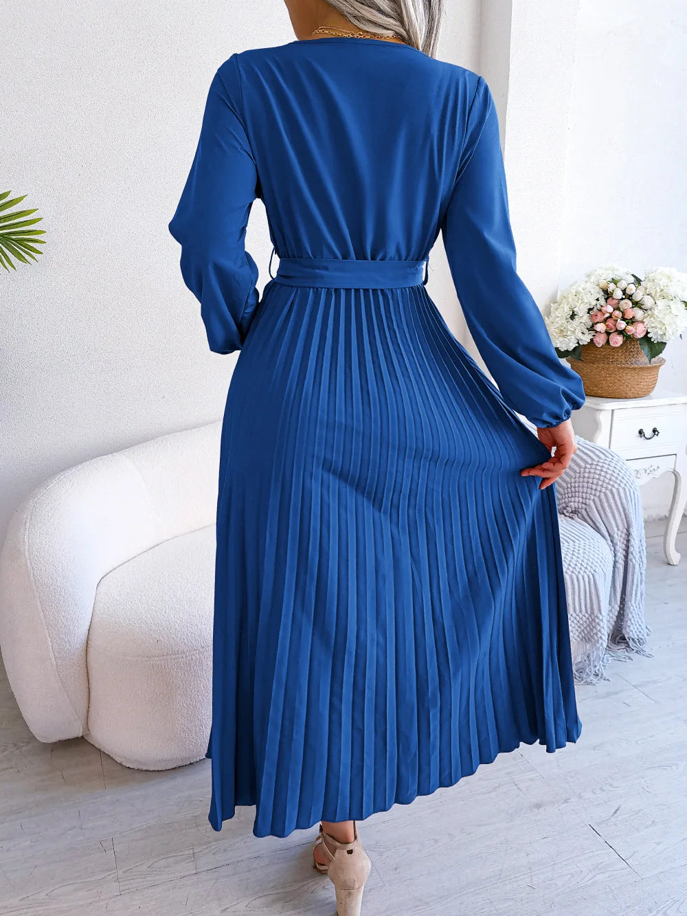 Vivienne – Timeless Fold Flair