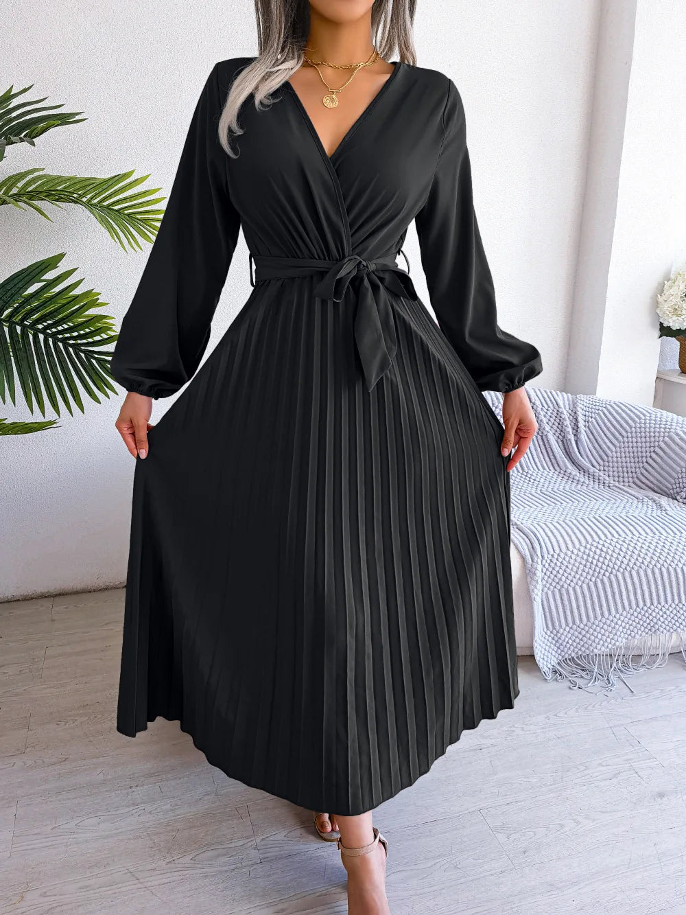 Vivienne – Timeless Fold Flair