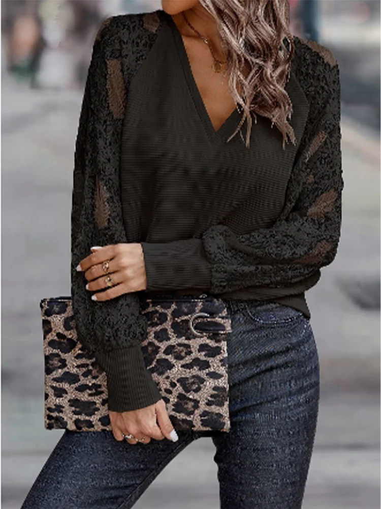 Mira - Chic Lantern Top