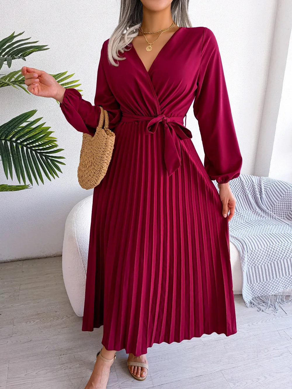 Vivienne – Timeless Fold Flair