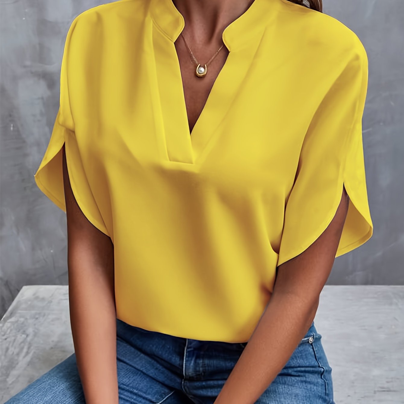 Velmora - Elegant Chic Blouse