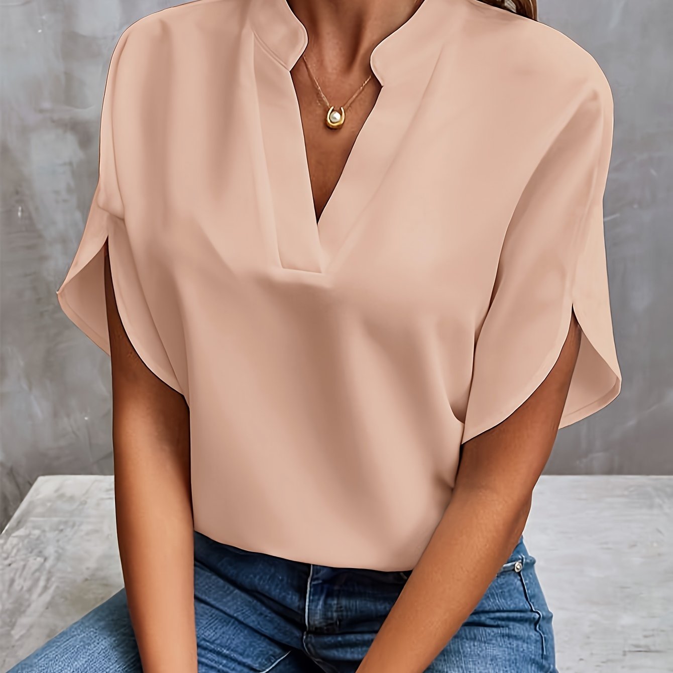 Velmora - Elegant Chic Blouse