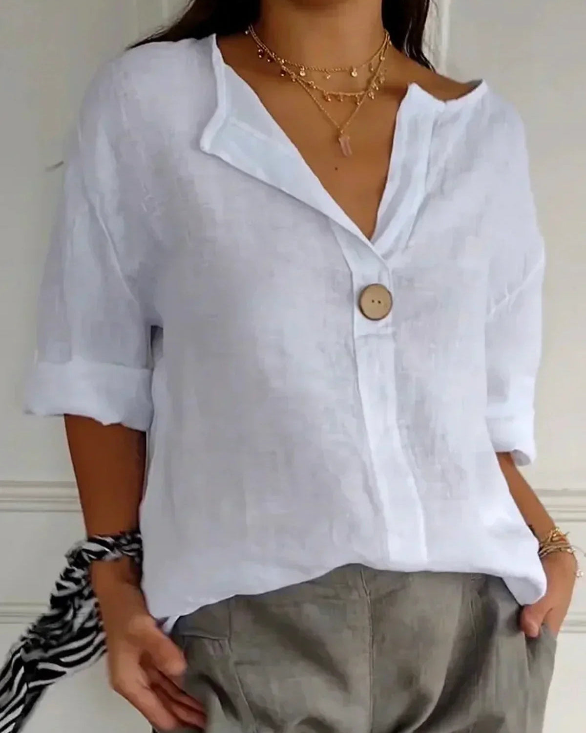 Jessa - Casual V-Neck Blouse