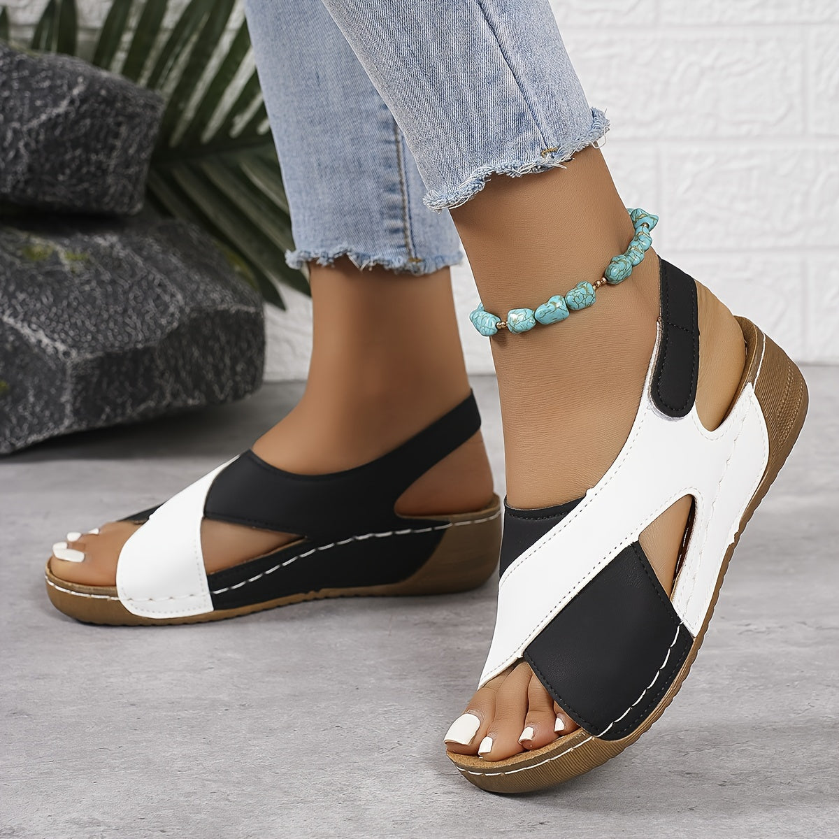 Laura - Comfortable Orthopedic Sandals