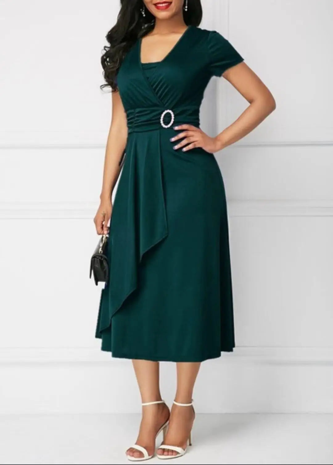 Ivy – Scarlet Drape Charm